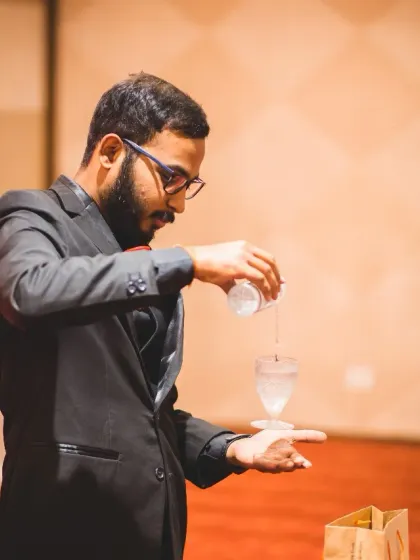 Is the glass floating or am I pouring water into thin air? This is one of those moments that makes everyone, including me, wonder.