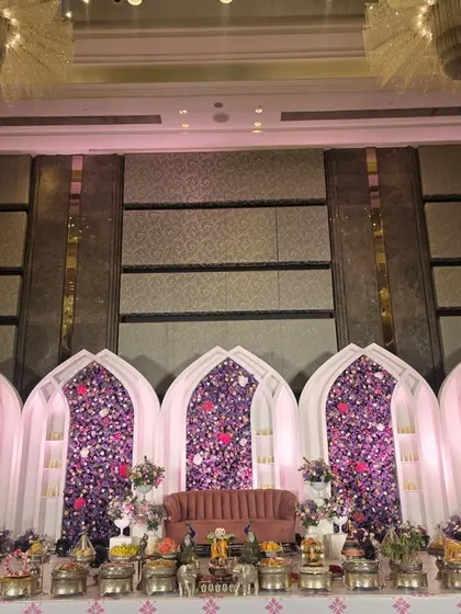 A full frontal view of the five-arch stage, perfect for a large wedding reception.