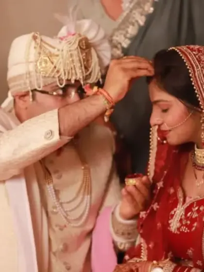 The sacred moment of applying the sindoor. Karan performs this ritual for Prarthana, symbolizing a lifelong commitment. Their journey from being two individuals on a spiritual path to partners in life is truly inspiring.