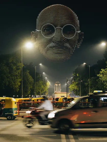 I bring history and national pride to life with incredibly detailed aerial portraits. Here, my drones form a stunning likeness of Mahatma Gandhi over the streets of Delhi, demonstrating a new level of artistry in drone light shows.