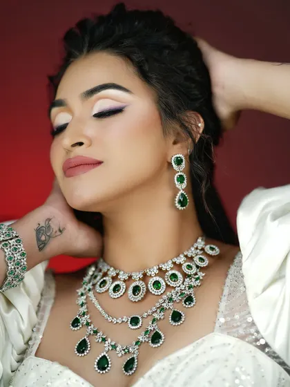 A close-up of the clean, graphic eyeliner and soft, blended eyeshadow.