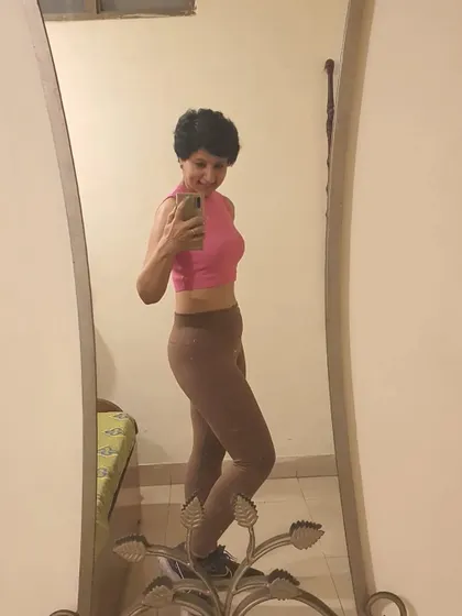 A quick mirror selfie to remind you that a fit body isn't wished for, it's worked for. At 49, I feel stronger and more energetic than ever thanks to my own creative DtF workouts.