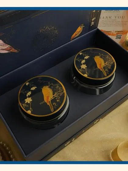 The interior of the "Royal Blue" box, featuring two beautifully designed matching tins that add to the premium feel of the gift.
