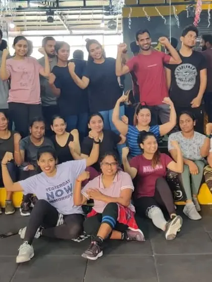 Another shot of our HD family, flexing and having fun.