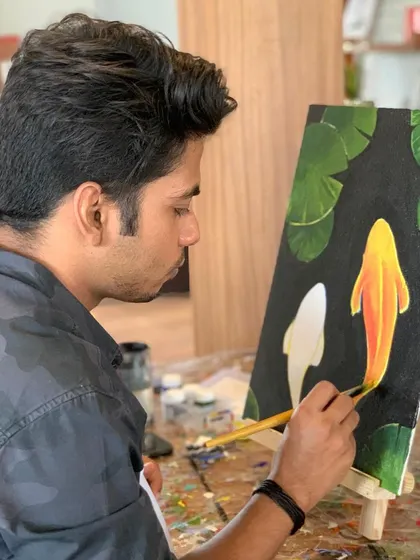 A throwback to our unforgettable Koi Fish painting session. The studio buzzed with creativity as everyone brought these mesmerizing fish to life on canvas.