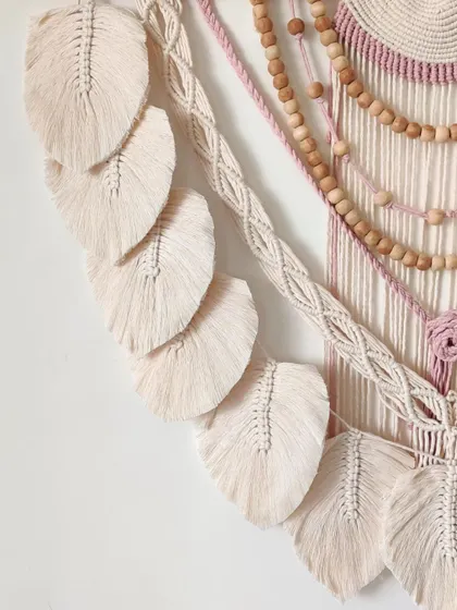 Another detailed shot of the beautiful leaf and bead work.