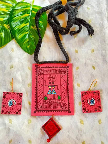 These images showcase the wide variety of my fabric jewelry collection, including different prints, paintings, and color combinations, all available for wholesale.