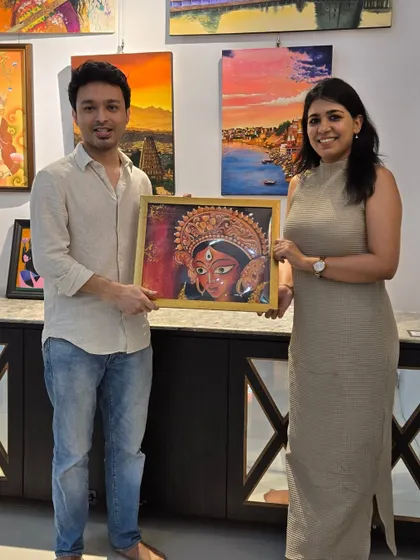 Another beautiful artwork by artist Simran finds a new home. We are thrilled to facilitate these connections between artists and collectors at our "Vernissage" exhibition.