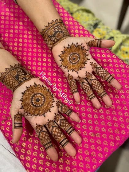A classic mandala design, always a popular choice for festivals like Diwali and Karwa Chauth.