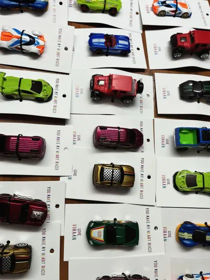 A whole fleet of Hot Wheels cars ready to be given out as party favors.