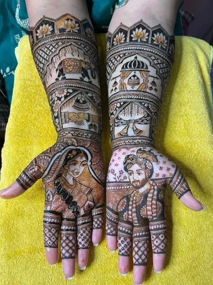 This design features a full portrait of a Punjabi couple, surrounded by traditional motifs like elephants and architectural details.