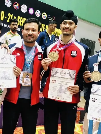 Sharing the podium with fellow medalists at the Senior National Championship. Respect for your competitors is key.