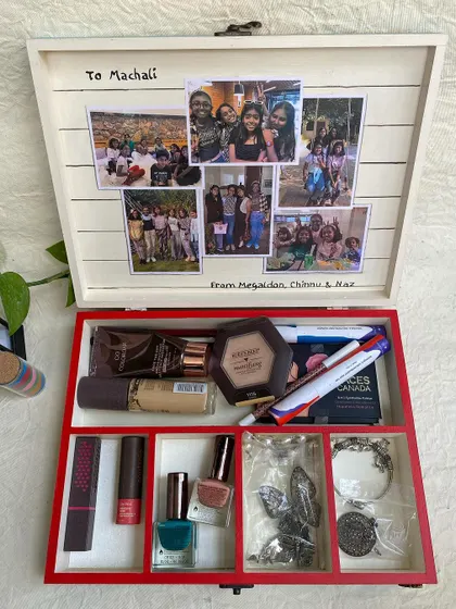 This is the same open box, showing how much it can hold. A perfect gift for anyone who loves to stay organized.