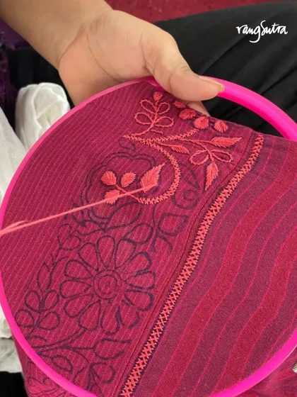 Another look at the making of our Haveli collection. An artisan carefully embroiders a floral Chikankari pattern, a skill passed down through generations.