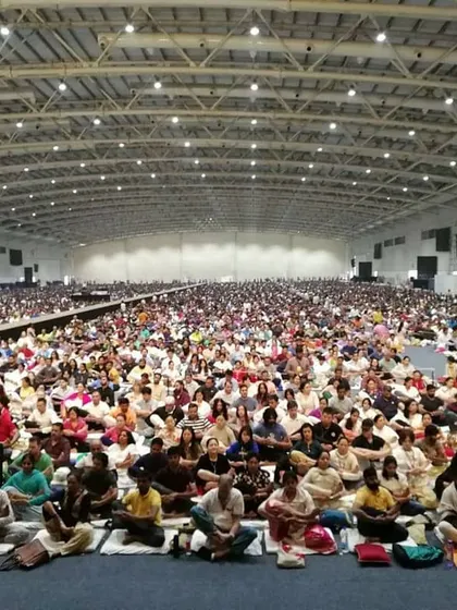 A gathering of 8000 people in Bangalore with Sadhguru. It is a testament to the fact that one can be joyful and exuberant without any external substance.