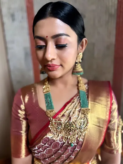 This photo was taken in natural light to show how my makeup looks without any filters. The finish is smooth, and the colours are true and beautiful.