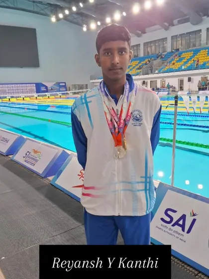 Reyansh Y Kanthi with his silver medal at the Junior Nationals.