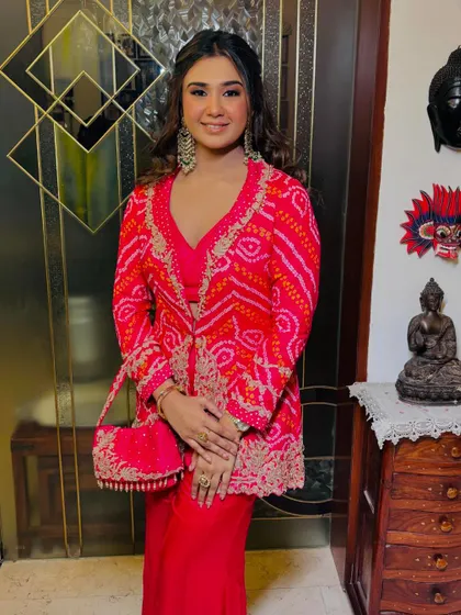 A lovely smiling shot of my client. Her makeup looks natural and radiant, perfect for a day event or a pre-wedding function.
