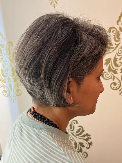 A profile view of the textured bob.