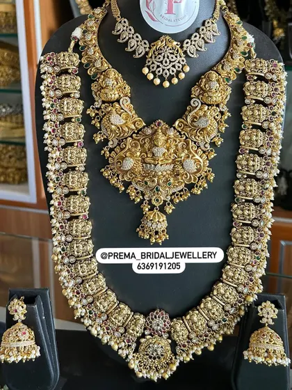 A close-up of the heavy bridal set, showing the detailed craftsmanship.