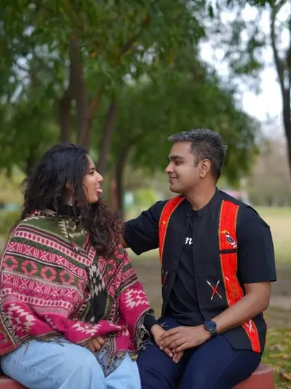 Another look from our pre-wedding shoot, this time with a cozy, rustic feel. I paired my jeans with a warm, patterned shawl, showing how to layer pieces for a stylish and comfortable outdoor look.