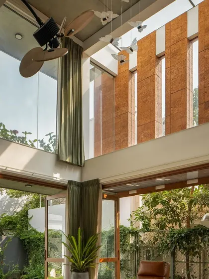 This image, showing the connection between the living room and the garden, was featured in several publications.