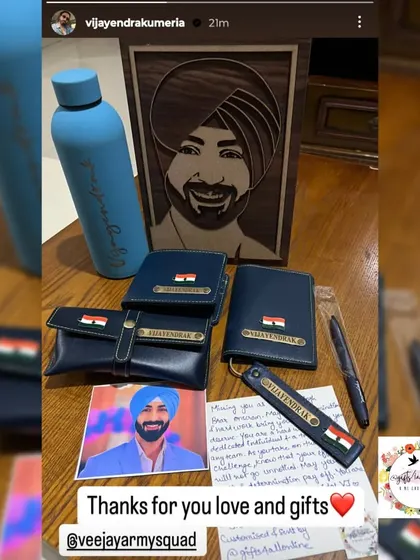 It's always rewarding to see the final gift being appreciated. Actor Vijayendra Kumeria shared this photo of the personalized wooden portrait and leatherette set.