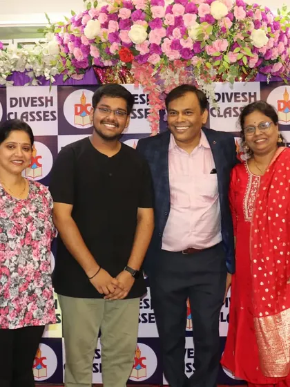 A proud moment for a student with his parents and Prof. Parab at the farewell. We always involve parents in our community.