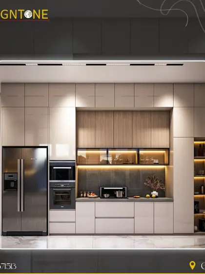 This kitchen design combines natural wood textures with light-colored cabinets and a dark backsplash. Integrated lighting in the open shelves adds warmth and highlights decorative items, creating a balanced and inviting space.