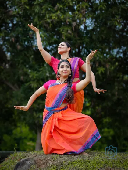 Dancers became friends, and friends became dancers. A beautiful outdoor photoshoot with fellow dancer Utthara Unni, celebrating our shared passion for the art form.
