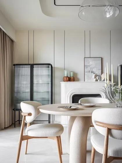 A masterpiece of dining room design by Balan & Nambisan Architects, featuring our custom table and chairs. The minimalist chairs and sculptural table create a perfect balance for intimate meals and stylish hosting.