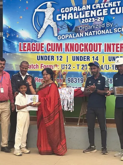 Sourav receiving the best fielder award for his excellent wicket-keeping throughout the Gopalan Challenge Cup.