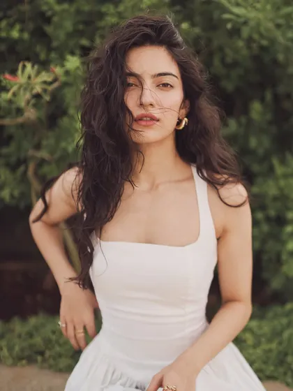 The beautiful Pratibha Ranta in a simple white sundress. This look is all about natural beauty and effortless style, perfect for a summer event.