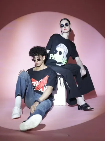 This shot brings the men's and women's collections together. I created a cohesive look through a shared color palette and mood, highlighting the versatility of the 'Chic Street' apparel.