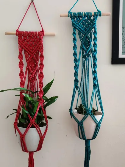 The red and teal hangers make a bold and beautiful pair.