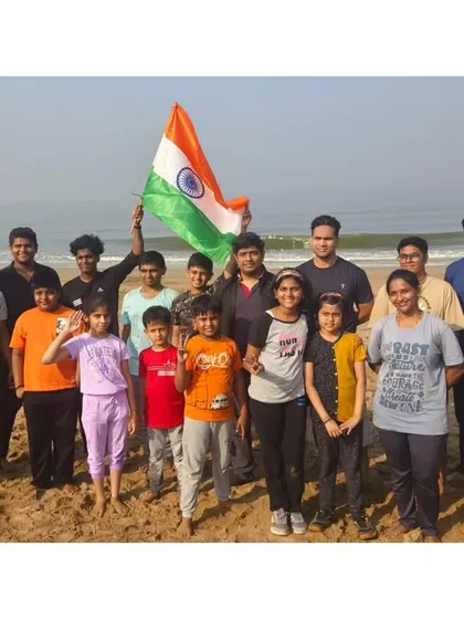 We are a team, a family, and proud members of our nation. This photo captures the spirit of our community during a Republic Day celebration, combining our love for fitness with patriotic pride at one of our beach bootcamps.