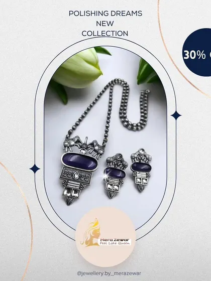 Here is the 'Polishing Dreams' set in a deep purple. This royal shade gives the oxidized silver set a very rich and luxurious feel, ideal for evening events.