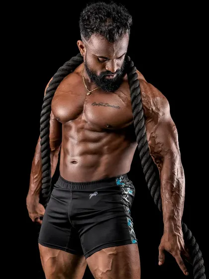 Do the best, forget the rest. A professional shot highlighting my chest, abs, and vascularity. This is the aesthetic I strive for.