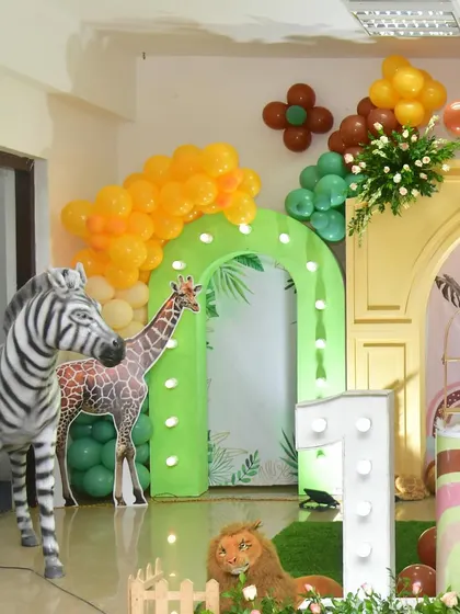 These 3D animal props for a jungle theme, including a zebra and giraffe, are life-sized and make the decor feel much more immersive and exciting for children.
