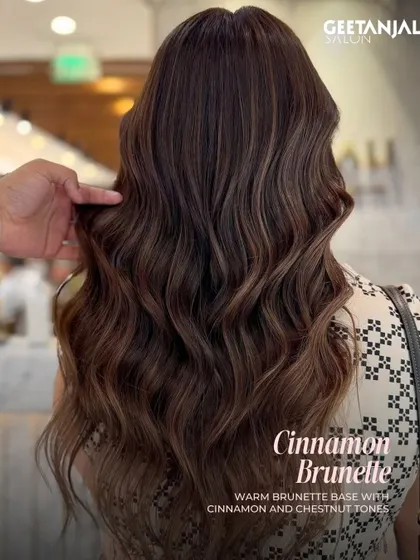 This Cinnamon Brunette look is built on a warm brunette base with rich cinnamon and chestnut tones woven throughout. It’s a perfect color for adding warmth and vibrancy.