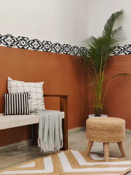 Another angle showcasing how a simple painted border can tie the whole decor scheme together.