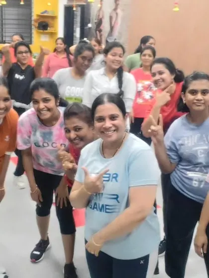 A selfie with the Monday motivation crew at Basavanagudi. Their energy and enthusiasm are what make our community so special.