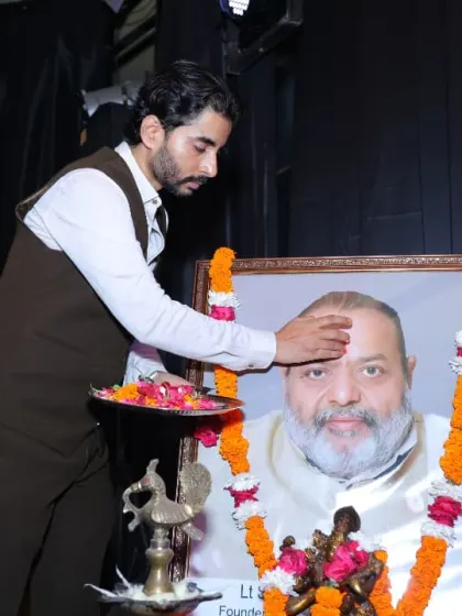 A moment of reverence, paying floral tribute to our founder. We instill a deep respect for our artistic and institutional heritage in our students.