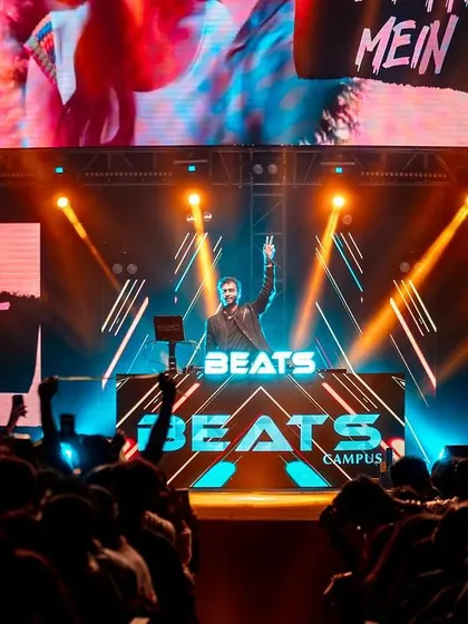 The full stage view at JNC, with my visuals playing on the massive screens behind me.