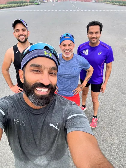 Another shot of our runners at the iconic Red Fort. We believe in choosing who you spend your time with wisely, and I'm glad to share my time with these folks.