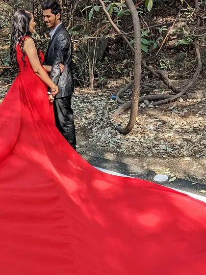 We offer long-tail gowns in all colors for rent, making it easy and affordable to get that perfect shot.