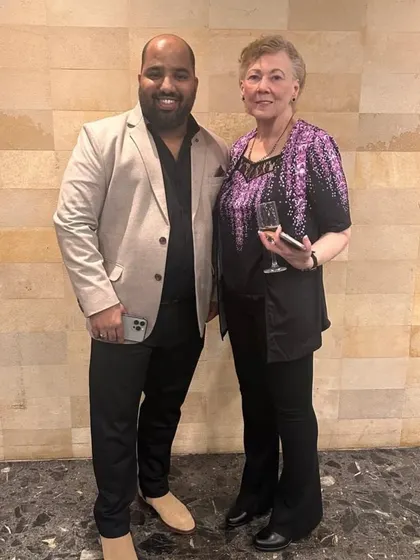 A photo with a seasoned member of the pet shipping community. I value the wisdom and experience of my colleagues.