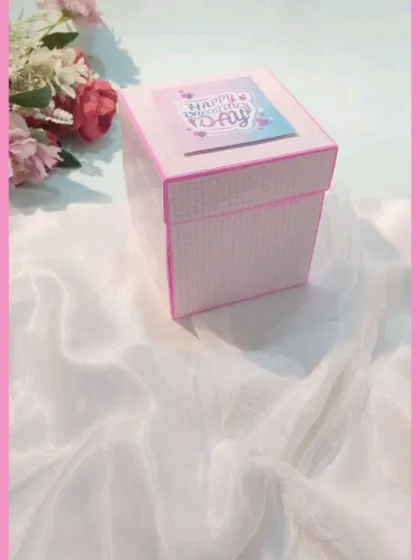 Another look at the Valentine's explosion box, ready to be filled with love and memories. The pink color scheme makes it a sweet and romantic choice.