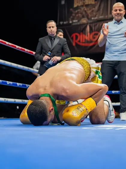 A moment of prayer and gratitude on the world stage. Our fighter made history as the only Arab boxer in the top 16 of the WBC Grand Prix.