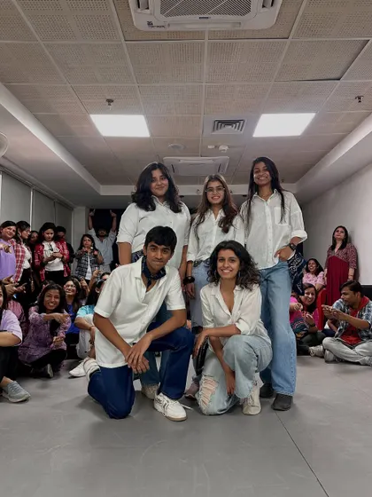 The 'Jattiye Ni Munda Gangsta' crew posing with their audience after their performance. It's all about community.